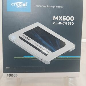 Crucial MX500 SSD 1TB - Blue and White